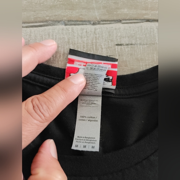 Strawberry Field / The Salvation Army Women's T-Shirt Size Medium Black - Picture 2 of 7